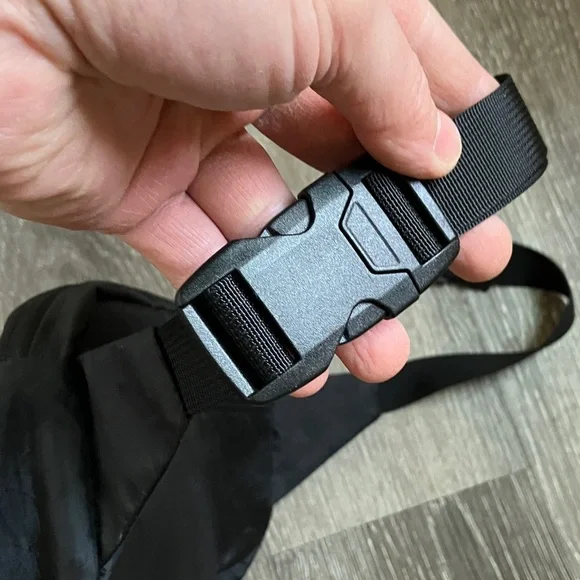 Flowfold Explorer Fanny Pack - Picture 3 of 15